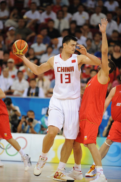 海外博主：C罗亲自联系B费，希望他能加盟利雅得胜利（据海外博主爆料，C罗主动联系B费，邀请其加盟利雅得胜利）