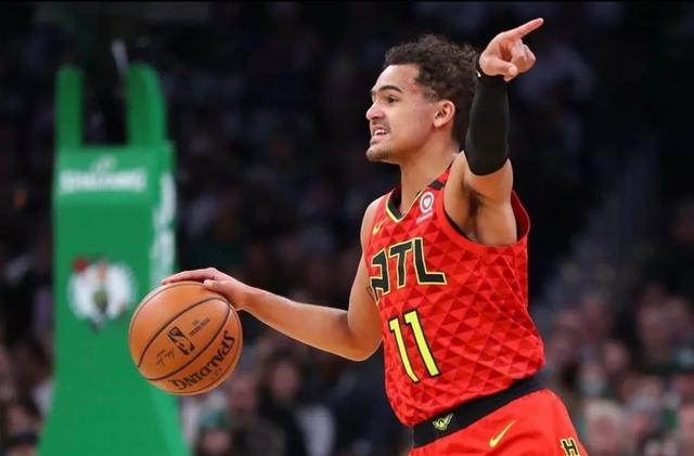 曼城替补席深度再次展现豪门底蕴（曼城板凳深度再度彰显豪门气质）