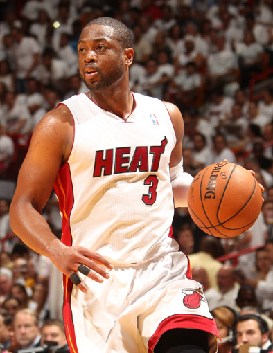 媒体：因揭露足协造假丑闻，马来西亚记者遇袭引发社会恐慌（据报道，马来西亚记者揭露足协造假后遭袭，社会恐慌升温）