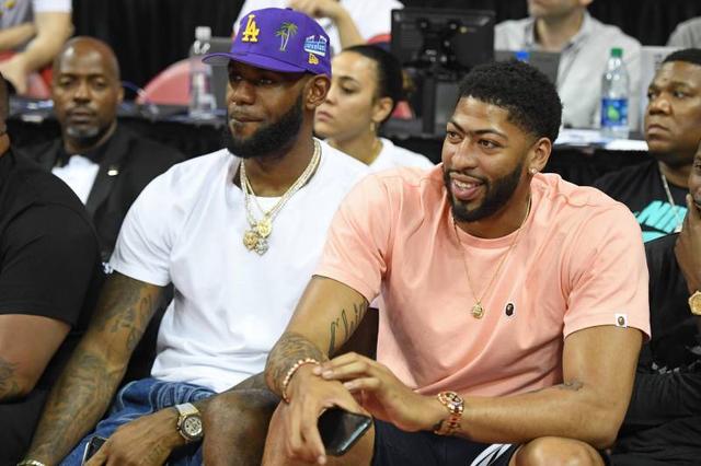 德甲战报：霍诺拉特体毛越位进球被吹，门兴0-0闷平RB莱比锡（德甲战报：霍诺拉特发丝级越位破门被判无效，门兴与RB莱比锡互交白卷）