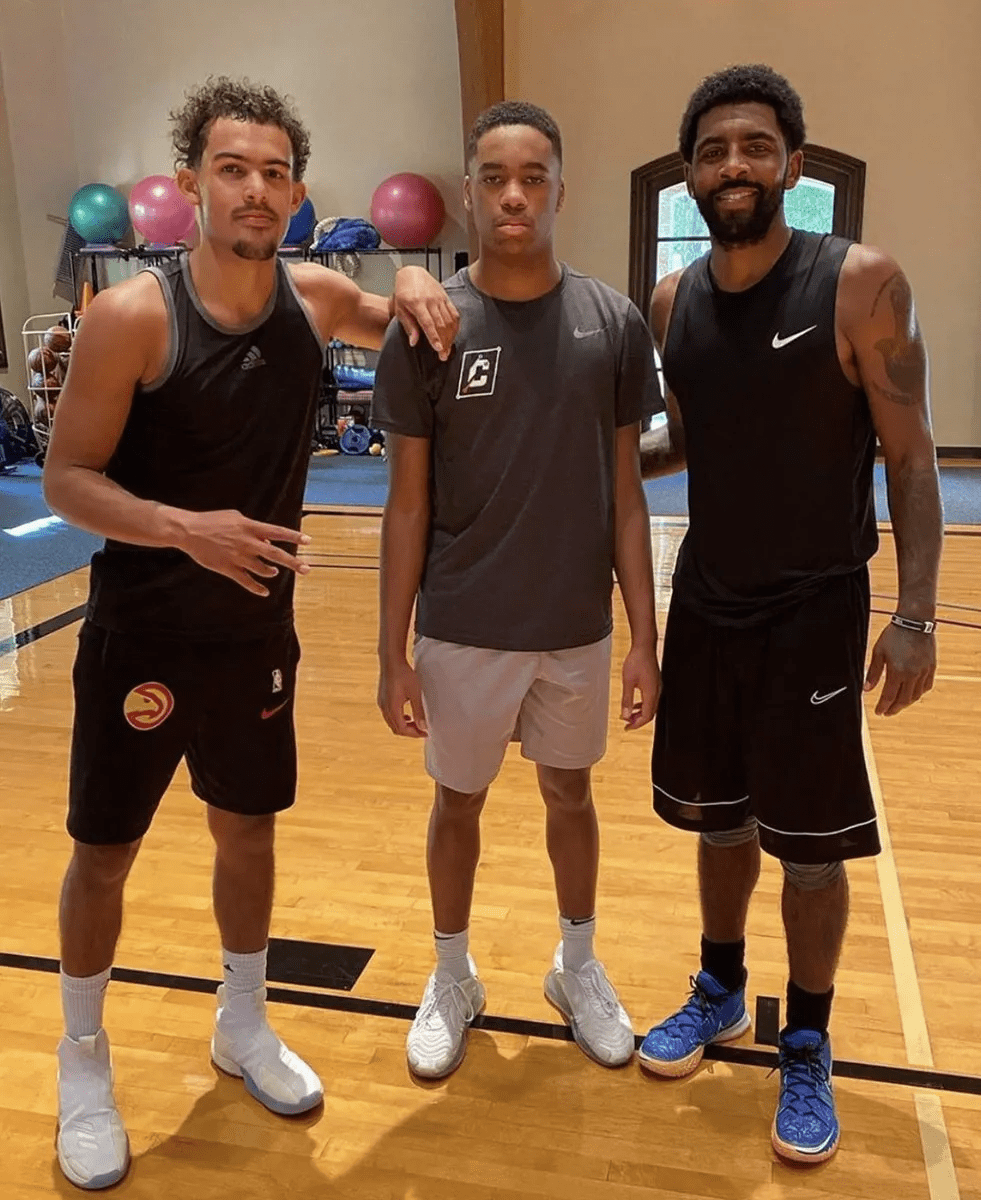 齐达内潇洒助攻帕耶得分（齐达内妙传，帕耶破门）