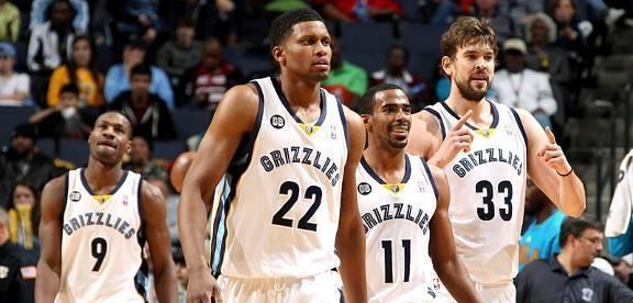 斯帕莱蒂：丢球前踢得像教科书一样死板；伊尔迪兹在顶级之上（斯帕莱蒂：失球前打法过于教条；伊尔迪兹已超顶级水平）